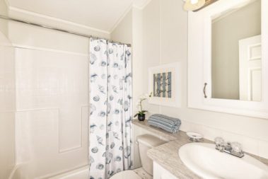 IMP 2421A 35954 Hall Bath 600x400 1