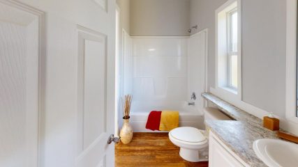 GCH The Dream Closet 15 Bathroom 1