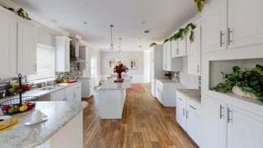 GCH The Dream Closet 15 Kitchen 4