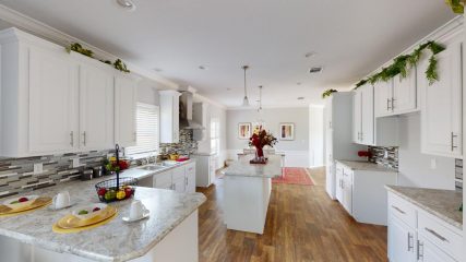 GCH The Dream Closet 15 Kitchen